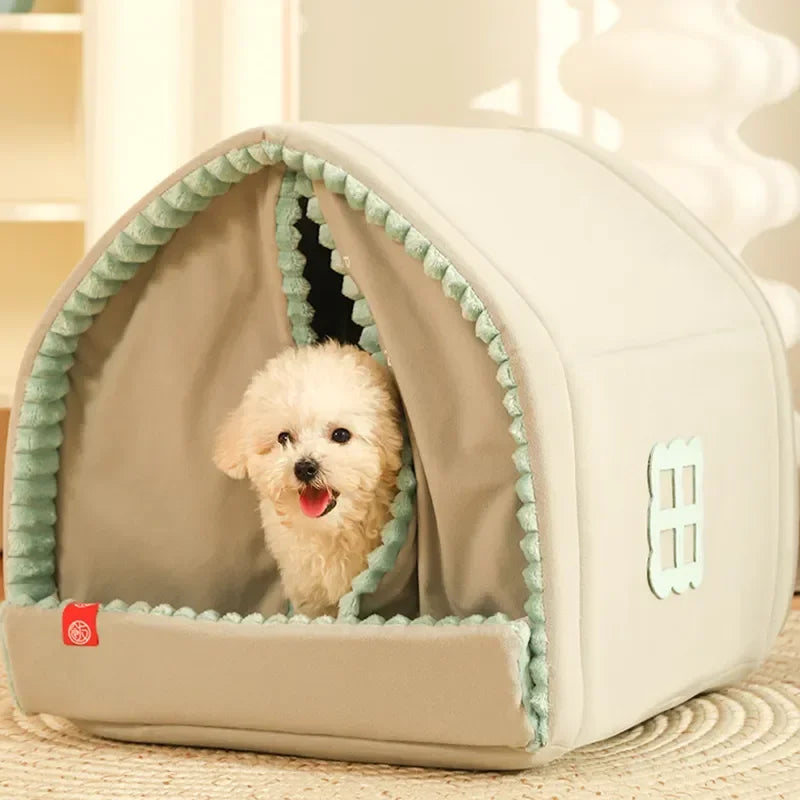 Maison Fermée avec Rideau pour Chiens et Chats – Niche Portable et Isolante